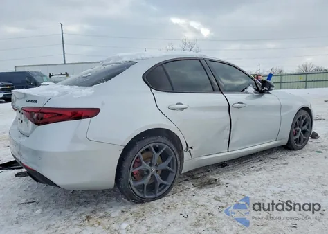 2020 Alfa Romeo Giulia z USA, uszkodzony, nr VIN ZARFANANXL7629569